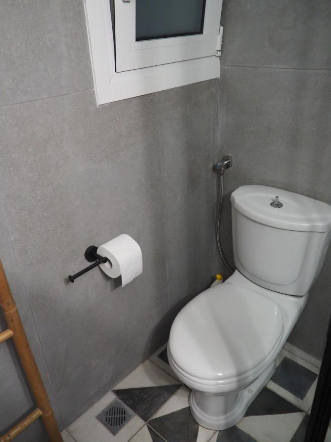 Mimadart Pop-Up Gallery Apartment ピレウス エクステリア 写真